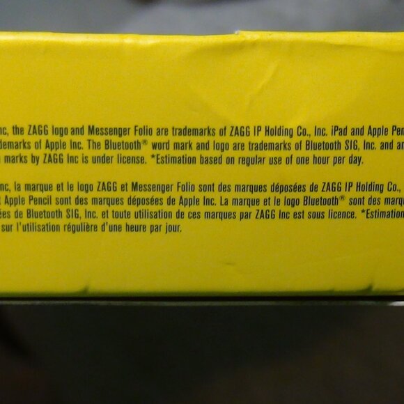 ZAGG Apple iPad 10.2/iPad 10.5" iPad Air 3rd Gen Messenger Folio 2 Keyboard - Picture 14 of 15